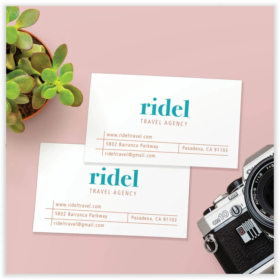 Avery Microperforated Business Cards with Sure Feed(R) Technology