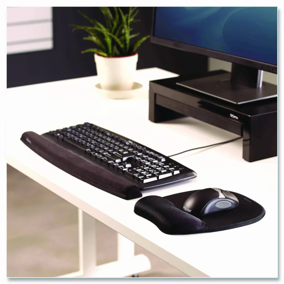 Fellowes Memory Foam Mouse Pad with Wrist Rest - Black (9176501)