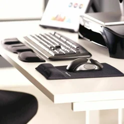 Fellowes Mouse Pad / Wrist Support with Microban Protection - 0.9