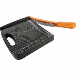 Fiskars Recycled Bypass Trimmer, 15 Sheets, 12