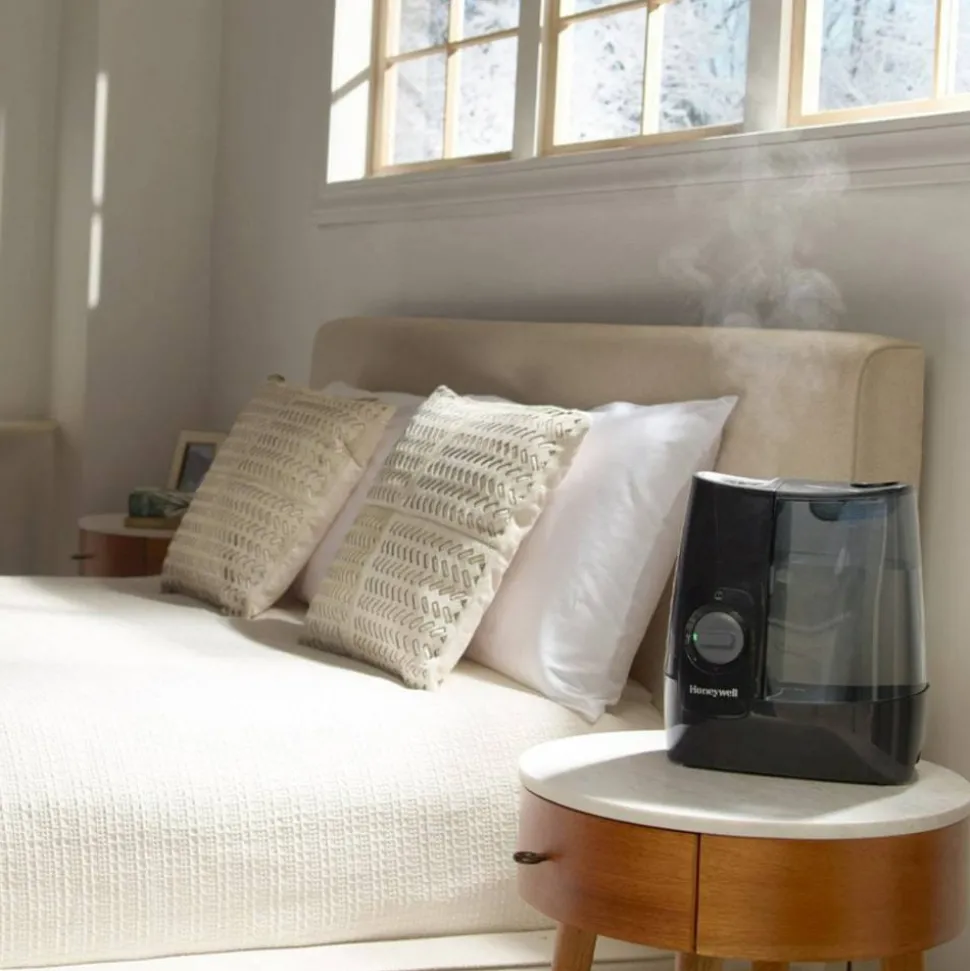 Honeywell HWM845 Warm Mist Humidifier - Warm Mist - 1 gal Tank - 520 Sq. ft. - Black