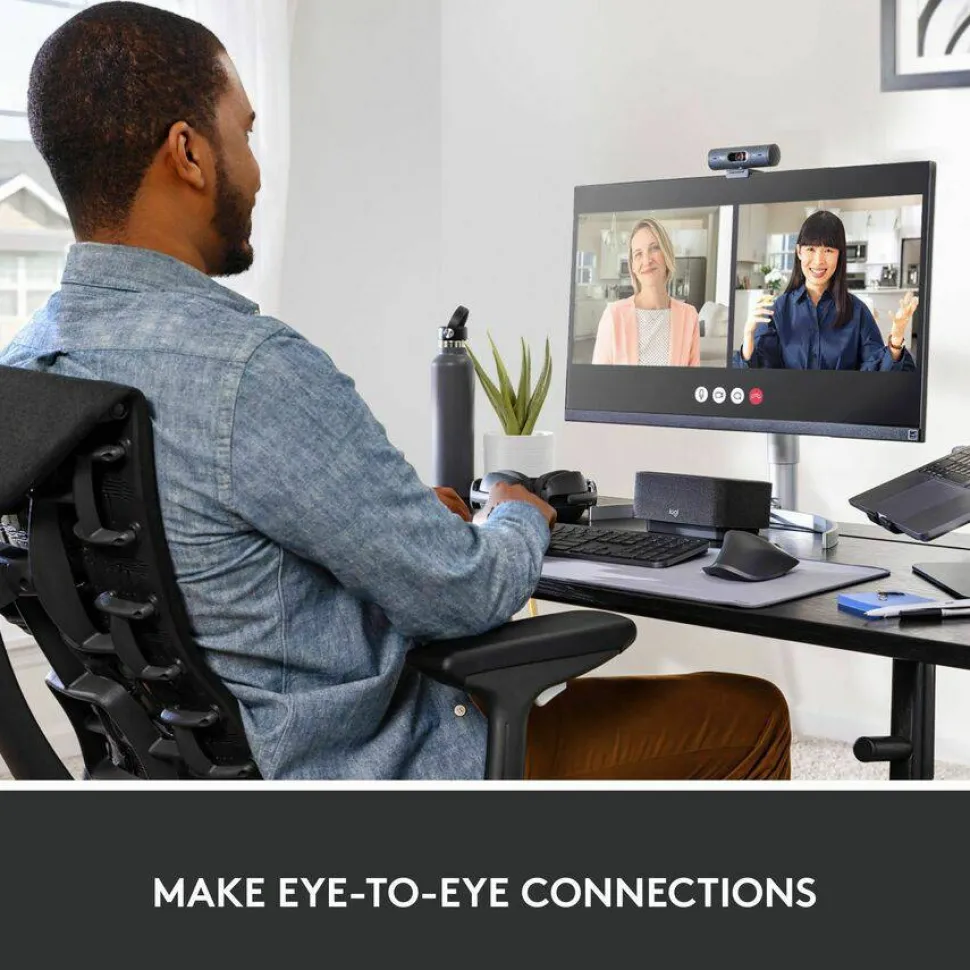 Logitech Brio 500 Full HD webcam, auto framing, noise-reducing mics, privacy shutter, streaming & video calling, Graphite