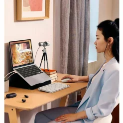 Logitech MX Brio Ultra HD 4K Collaboration and Streaming Webcam, 1080p at 60 FPS, Dual Noise Reducing Mics, Show Mode, USB-C, Webcam Cover, Works with Microsoft Teams, Zoom, Google Meet, Pale Gray