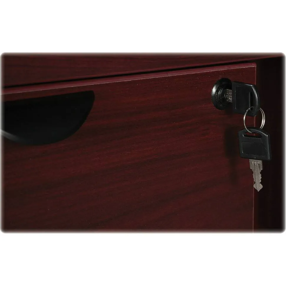Lorell Prominence 2.0 Hutch