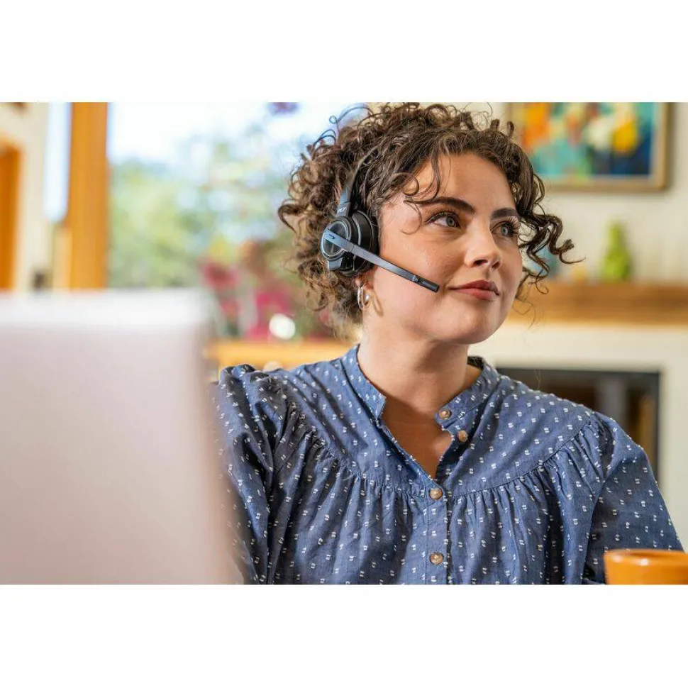 Poly Savi 8210 UC Microsoft Teams Certified DECT 1920-1930 MHz USB-A Headset