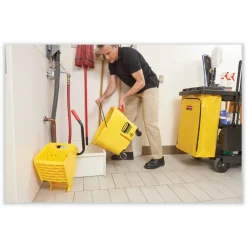 Rubbermaid Zippered Vinyl Cleaning Cart Bag, 24 Gallon, 30 1/2
