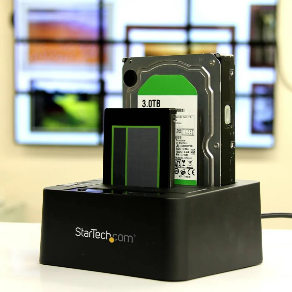 StarTech.com USB 3.1 (10Gbps) Dual-Bay Dock for 2.5"/3.5" SATA SSD/HDDs with UASP - SDOCK2U313