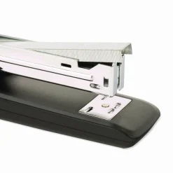 Swingline Standard Staples, 1/4