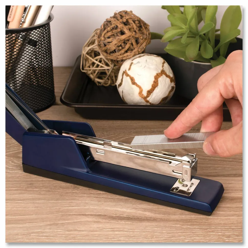 Swingline 747 Classic Stapler, 20 Sheets, Royal Blue - 20 Sheets Capacity - 210 Staple Capacity - Full Strip - 1/4" Staple Size - Royal Blue
