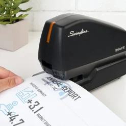 Swingline Optima 50 Electric Stapler Value Pack